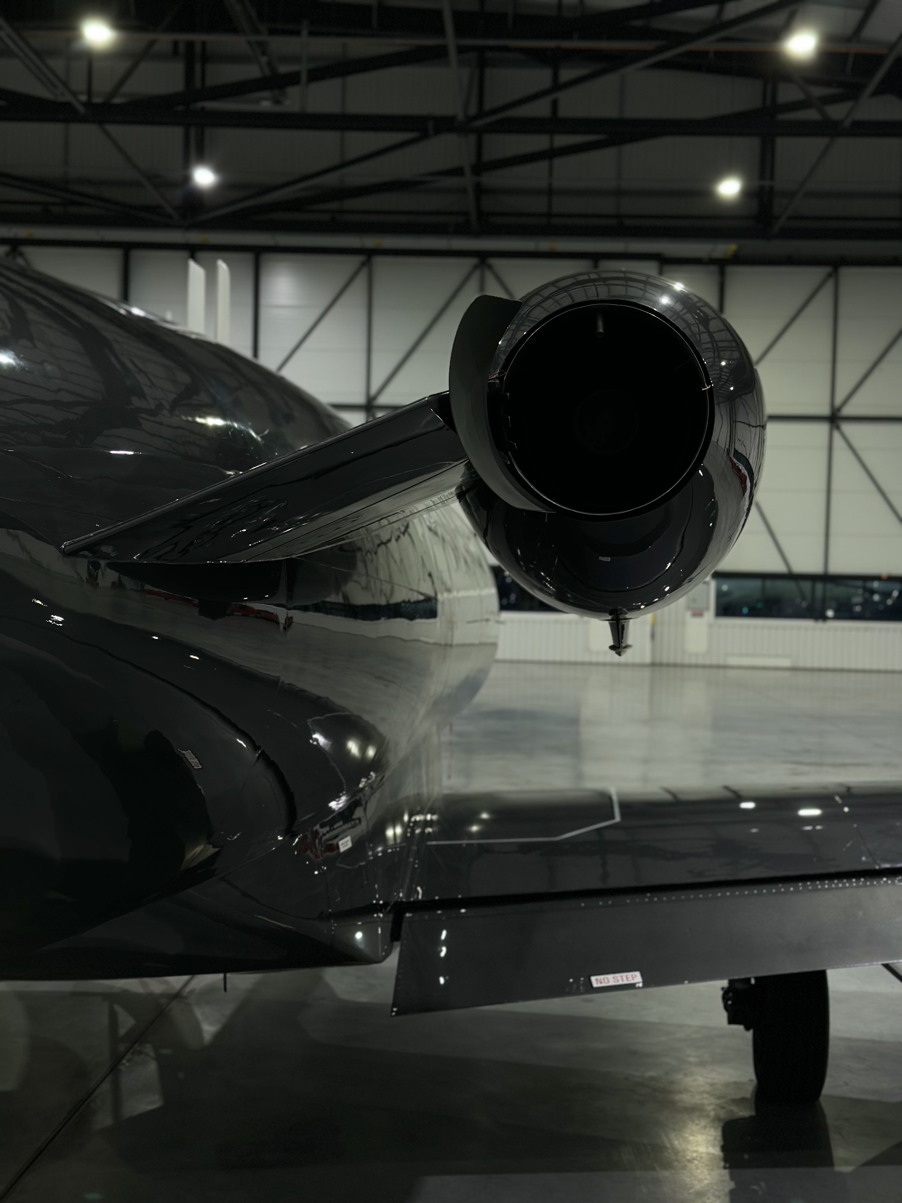 Exterior aircraft cleaning on heavy jet