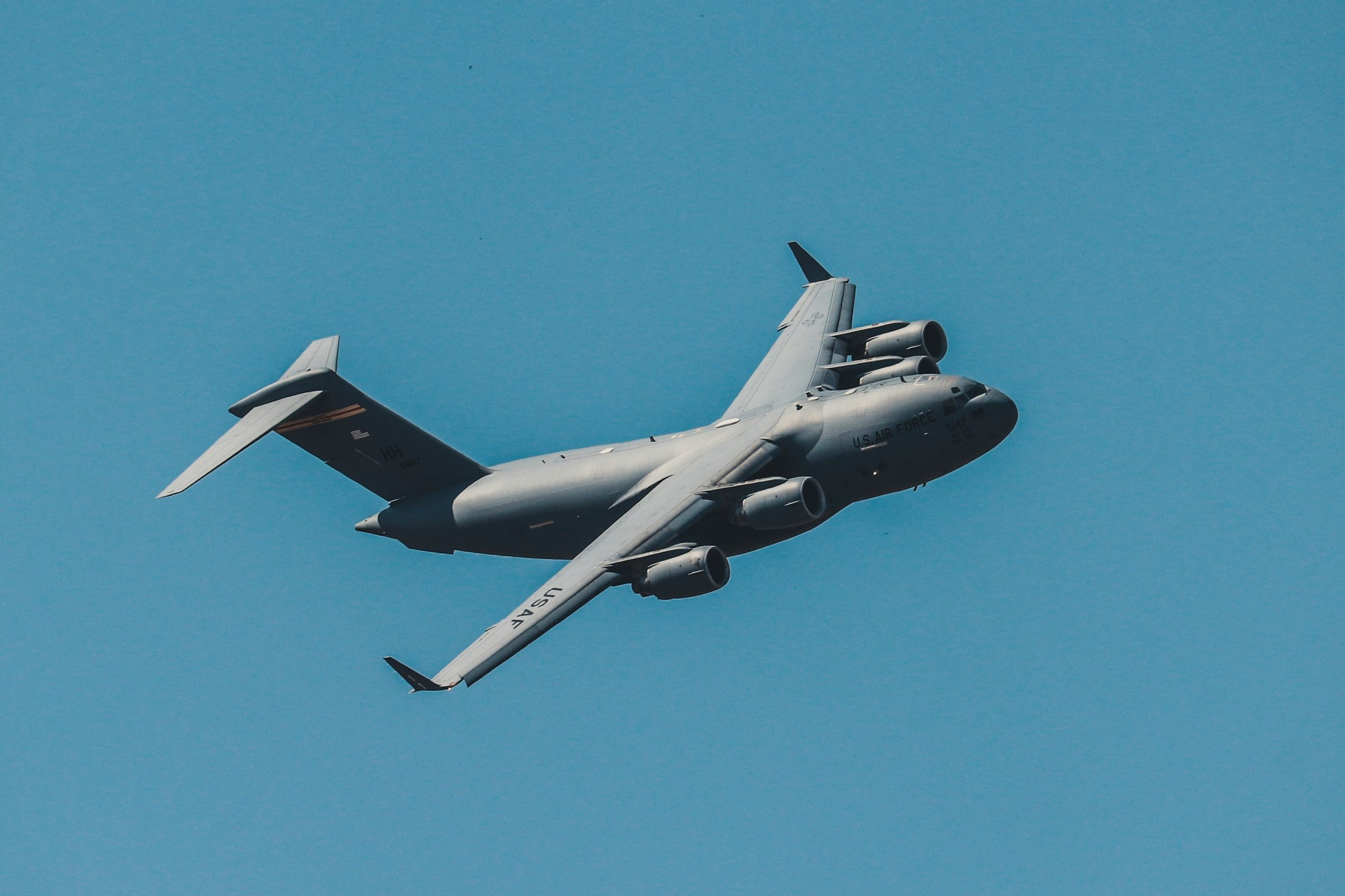 Defence aircraft cleaning MOD UK - USAF C-17 Globemaster strategic airlift detailing